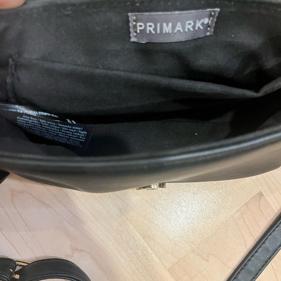 Primark padded mini cross body black - Picture 5 of 11